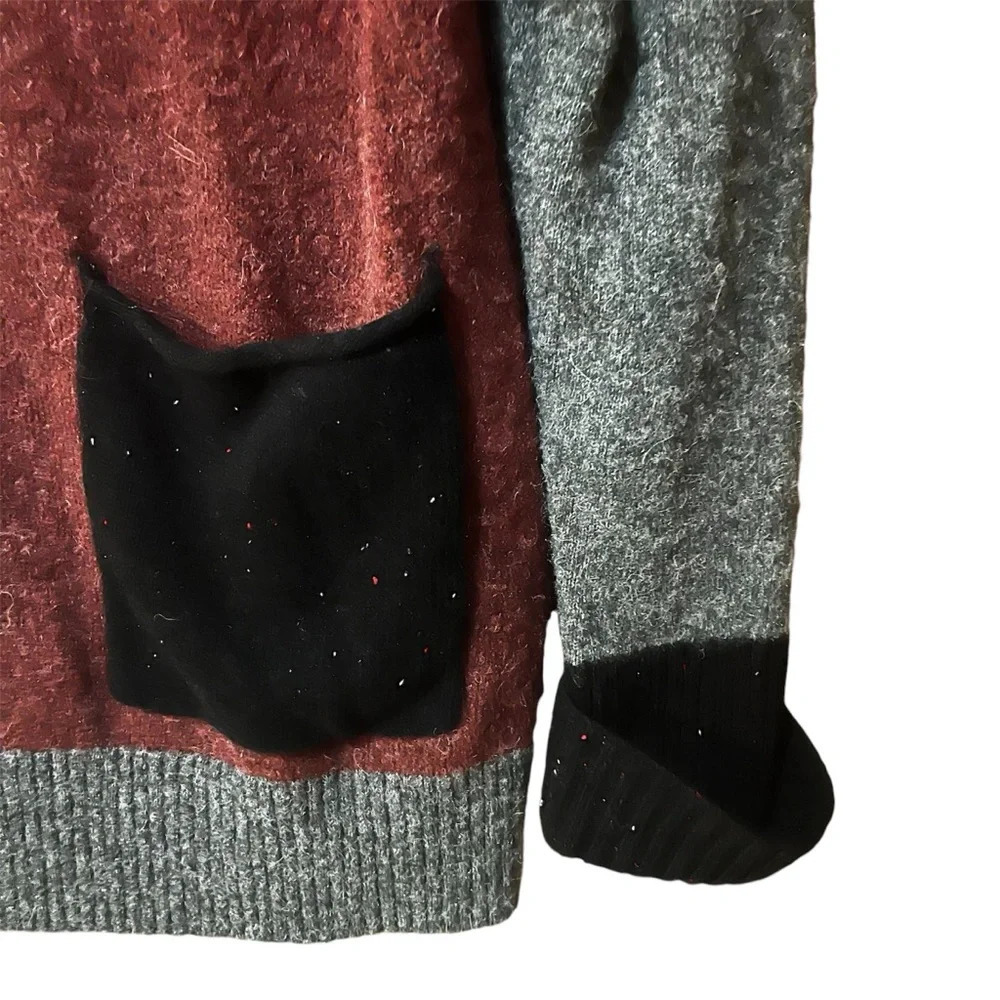 Foil Wool Blend Mock neck-cuff sleeve-color block sweater- Size M - Picture 3 of 4